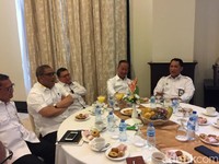 Buwas-Mensos Duduk Semeja, Ribut-ribut Beras Bansos Berakhir