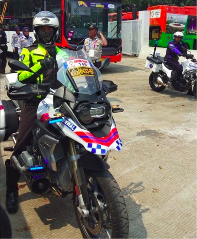 Moge-moge Keren Pak Polisi Indonesia