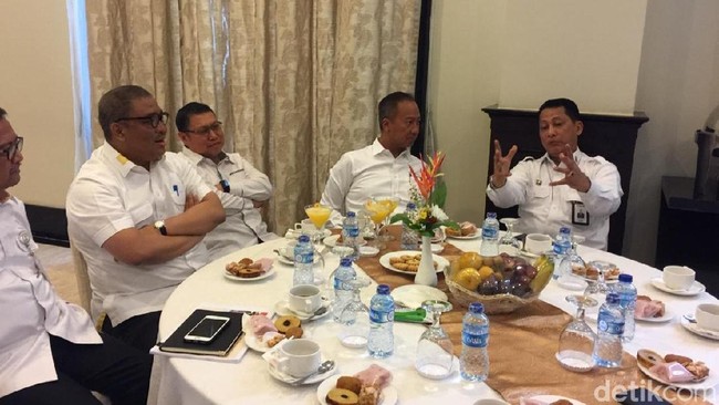 Buwas-Mensos Duduk Semeja, Ribut-ribut Beras Bansos Berakhir