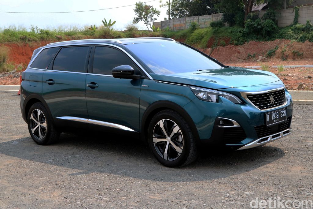 Test drive Peugeot 5008