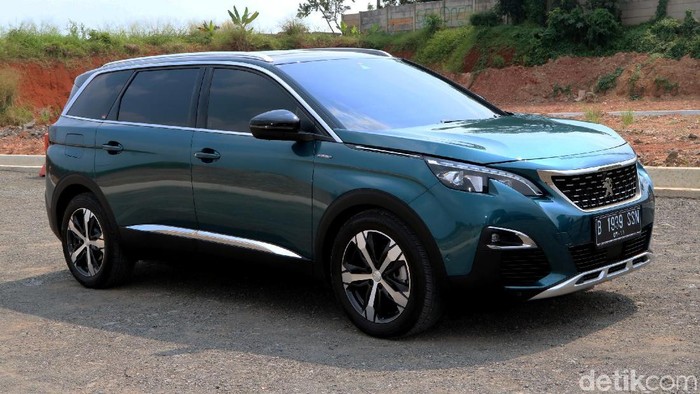 Test drive Peugeot 5008