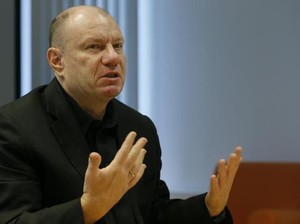 Orang Terkaya Rusia ke Putin: Jangan Bikin Negara Mundur 100 Tahun