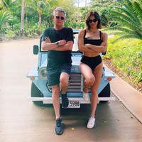 Sebelum berkencan, keduanya kerap berkolaborasi. Selain pernah memproduseri lagu, pelantun lagu Everywhere I Go tersebut kerap menjadi bintang tamu dalam konser David Foster. David juga sempat jadi salah satu mentor Katharine ketika berkompetisi di ajang American Idol. Foto: Instagram/@katharinemcphee