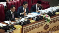 Rapat dipimpin Wakil Ketua DPR RI Utut Adianto.