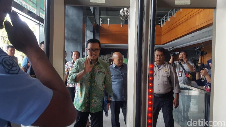 Jadi Saksi Sidang Suap Hibah KONI, Menpora Puji Prestasi Terdakwa Jadi Saksi Sidang Suap Hibah KONI, Menpora Puji Prestasi Terdakwa