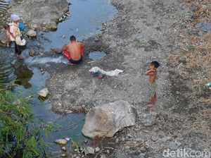Krisis Air Bersih, Warga di Banjarnegara Manfaatkan Air Sungai