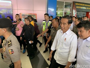 Tiba di Manado, Jokowi Tinjau Perluasan Bandara Sam Ratulangi