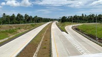 Jokowi mengatakan jalan tol ini nantinya dapat mendukung sektor pariwisata hingga industri disekitar wilayah setempat.