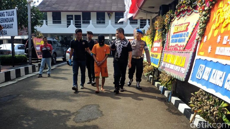 Tukang Bubur Lakukan Pencabulan Setelah Bunuh Bocah SD Tukang Bubur Lakukan Pencabulan Setelah Bunuh Bocah SD