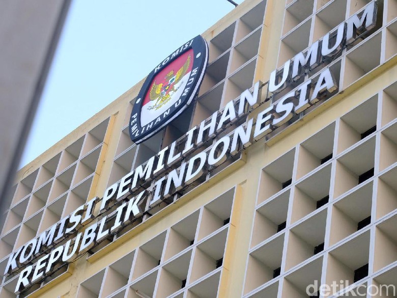 KPU Setujui Perubahan Anggota DPR Terpilih PDIP di Kalbar KPU Setujui Perubahan Anggota DPR Terpilih PDIP di Kalbar