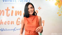 Ia menceritakan pengalamannya saat berjerawat dan sikap suaminya yakni Ge Pamungkas. Pool/Noel/detikFoto.