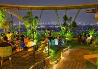 Seru! 5 Kafe Rooftop Ini Suguhkan Pemandangan Kota Jakarta di Ketinggian