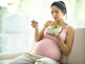8 Tanda Wanita Hamil Termasuk Perubahan Fisik yang Dialaminya