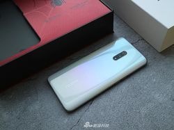 Penampilan Kece Realme X Edisi Spider-Man: Far From Home