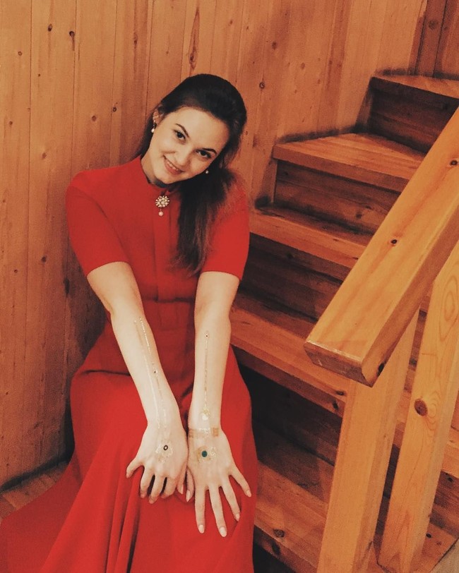 Wanita yang hobi main piano itu mengatakan bahwa sebagai pejabat publik, Anna sadar bahwa kehidupannya banyak diatur yang tidak sesuai dengan keinginannya.  Foto: Instagram