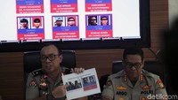 Seorang pria yang ditahan polisi, Andri Bibir, menyatakan dia adalah orang yang dianiaya dalam video itu.