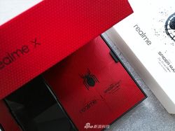 Penampilan Kece Realme X Edisi Spider-Man: Far From Home