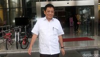 Untuk diketahui, Bowo Sidik bersama Indung sudah ditetapkan tersangka. Sedangkan, tersangka pemberi suap Bowo Sidik, yakni Manajer HTK, Asty Winasty sudah menjalani persidangan.