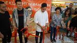 Gibran Rakabuming Buka Gerai Minuman Goola, Ini Keseruannya!