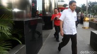 Ahmadi diperiksa sebagai saksi kasus dugaan suap terkait kerja sama penyewaan kapal antara PT Pupuk Indonesia Logistik dan PT Humpuss Transportasi Kimia.