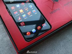 Penampilan Kece Realme X Edisi Spider-Man: Far From Home