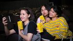 Main Film Dua Garis Biru, Pose Zara JKT48 Saat Kulineran Bikin Gemas