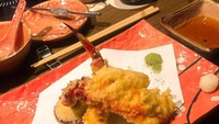 Salah satu restoran yang disambangi aktor imut ini adalah Kanizen. Mengkhususkan diri pada sajian kepiting, restoran ini sepertinya patut dicoba. Foto: Instagram dntlrdl
