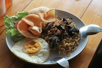 Ini 5 Topping Mie Instan Unik Sekaligus Enak