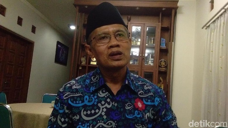 Amien Rais Beri Kesempatan Jokowi, Haedar Nashir: Jangan Ada yang Sinis Amien Rais Beri Kesempatan Jokowi, Haedar Nashir: Jangan Ada yang Sinis
