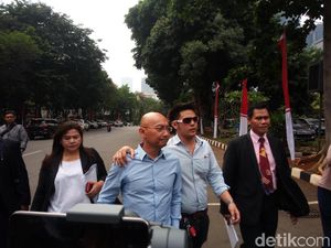 Pemeriksaan Sudah 7 Jam, Pengacara Sebut Galih Ginanjar Enjoy