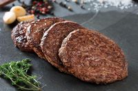 Ibu Ini Pukul Anaknya dengan Sendok Kayu Karena Makan Burger Milik Anjingnya