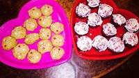 Perayaan Valentine Halle dan Chloe begitu unik. Mereka membuat sendiri ragam dessert vegan ini. Foto: Instagram chloexhalle