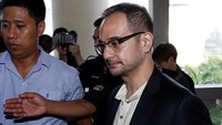Dalam persidangan yang digelar Jumat (5/7) ini, Riza menyatakan dirinya tidak bersalah atas seluruh dakwaan. Foto: REUTERS/Lai Seng Sin