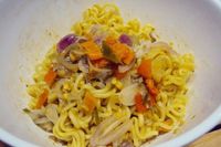 Ini 5 Topping Mie Instan Unik Sekaligus Enak