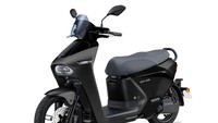 Motor listrik tersebut menggunakan sistem battery swap, artinya baterai bisa dilepas jika tenaganya habis, dan ditukar dengan baterai yang sudah terisi penuh. Penukaran baterai itu bisa dilakukan distasion battery-swapping Go-Station yang sudah ada lebih dari 1.200 titik. Istimewa/Yamaha.