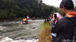Kemeriahan Lomba Perahu Hias di Sungai Elo Magelang