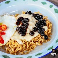 Ada Mie Instan Carbonara hingga Mie Instan Mungil di Resto 