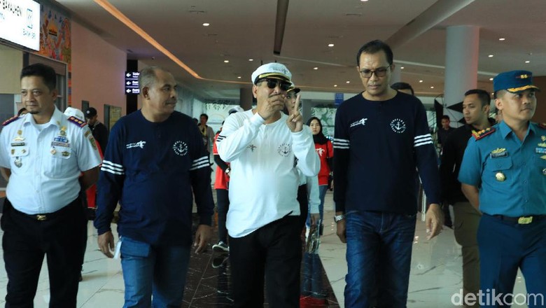 Foto: Menteri Pariwisata Arief Yahya (tengah) (Johanes Randy/detikcom) Foto: Menteri Pariwisata Arief Yahya (tengah) (Johanes Randy/detikcom)