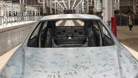 Perusahaan startup asal China, Byton membocorkan tiga foto interior mobil listrik model SUV yang bakal diproduksi tahun ini. Salah satu yang menarik perhatian adalah layar berukuran 48 inci yang disematkan pada dashboard. Istimewa/Dok. Byton.