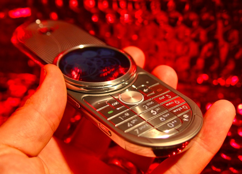 Motorola Aura