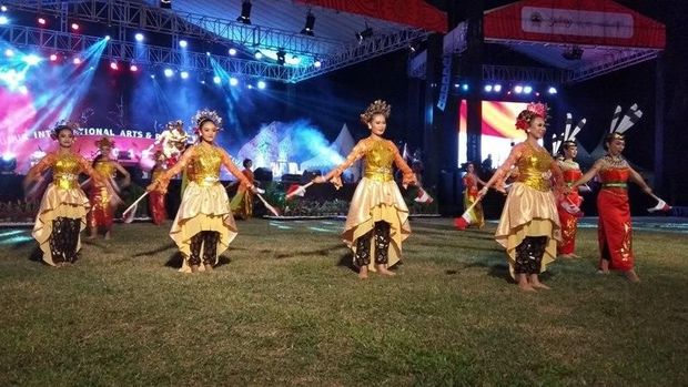 Meriahnya Borobudur International Arts and Performance Festival 2019
