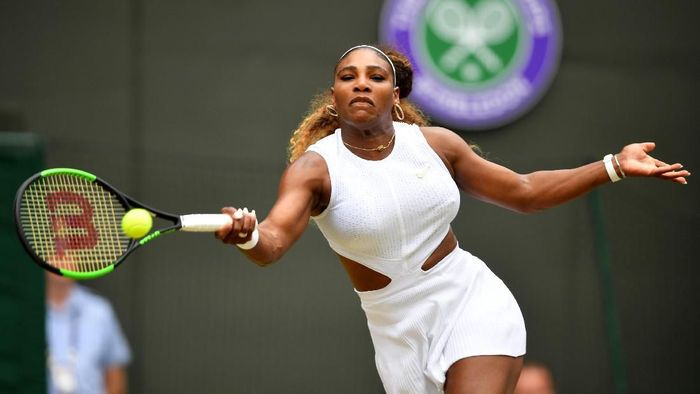 Serena Williams lolos ke babak keempat Wimbledon 2019 (Foto: Mike Hewitt/Getty Images) Serena Williams lolos ke babak keempat Wimbledon 2019 (Foto: Mike Hewitt/Getty Images)