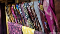 Selain itu, mereka juga mengembangkan beberapa inovasi produk seperti songket Negara (tanpa sambungan), songket batik alam Jembrana dan songket pewarna alam Jembrana.