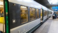 Paris Charles de Gaulle adalah kereta yang melayani rute menuju Roissy Airport, bandara terbesar di Perancis sekaligus terbesar kedua di Eropa. Kereta ini membutuhkan waktu tempuh hingga 35 menit dengan headway per 6-15 menit. Foto: Dok. TranToTheAirport.com