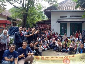 Menjelajah Sejarah Bandung Bersama Komunitas Aleut