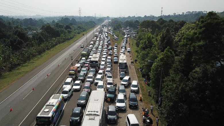 Dari Jakarta Ke Puncak Naik  Motor  Berapa  Jam 