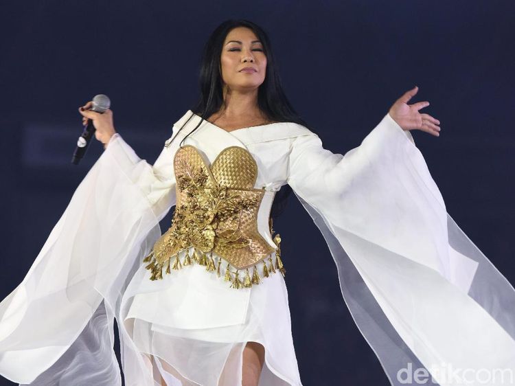 Konser Amal Anggun untuk Pendidikan Anak Korban Bencana
