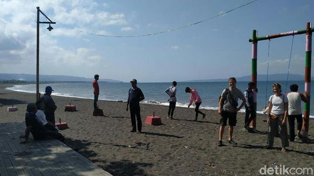Pantai Pulau Santen Banyuwangi
