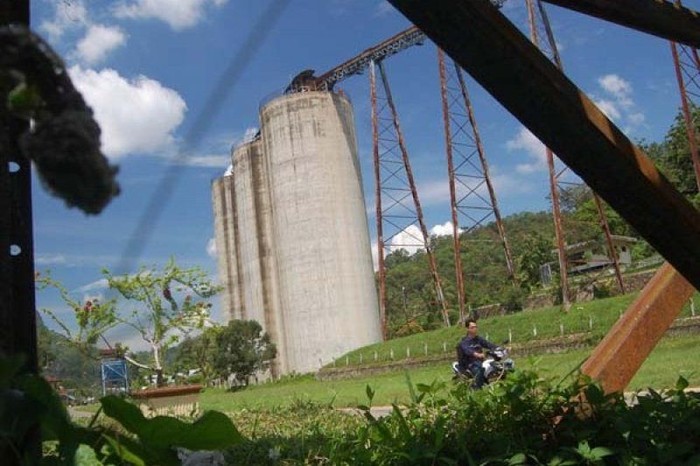 Silo bekas tempat penyimpanan batubara di Kota Sawahlunto, Sumbar yang masih merupakan aset PT Bukit Asam unit pertambangan Ombilin, menjadi salah satu bukti kejayaan tambang batubara Sawahlunto pada masa lalu