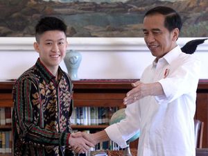 Ngabalin Ungkit Dino Patti Djalal yang Pernah Undang Rich Brian